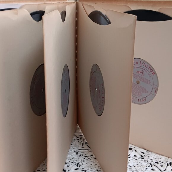 Glenn Miller And His Orchestra - Numbered Limited Edition 5 Record Binder Set - Picture 4 of 9